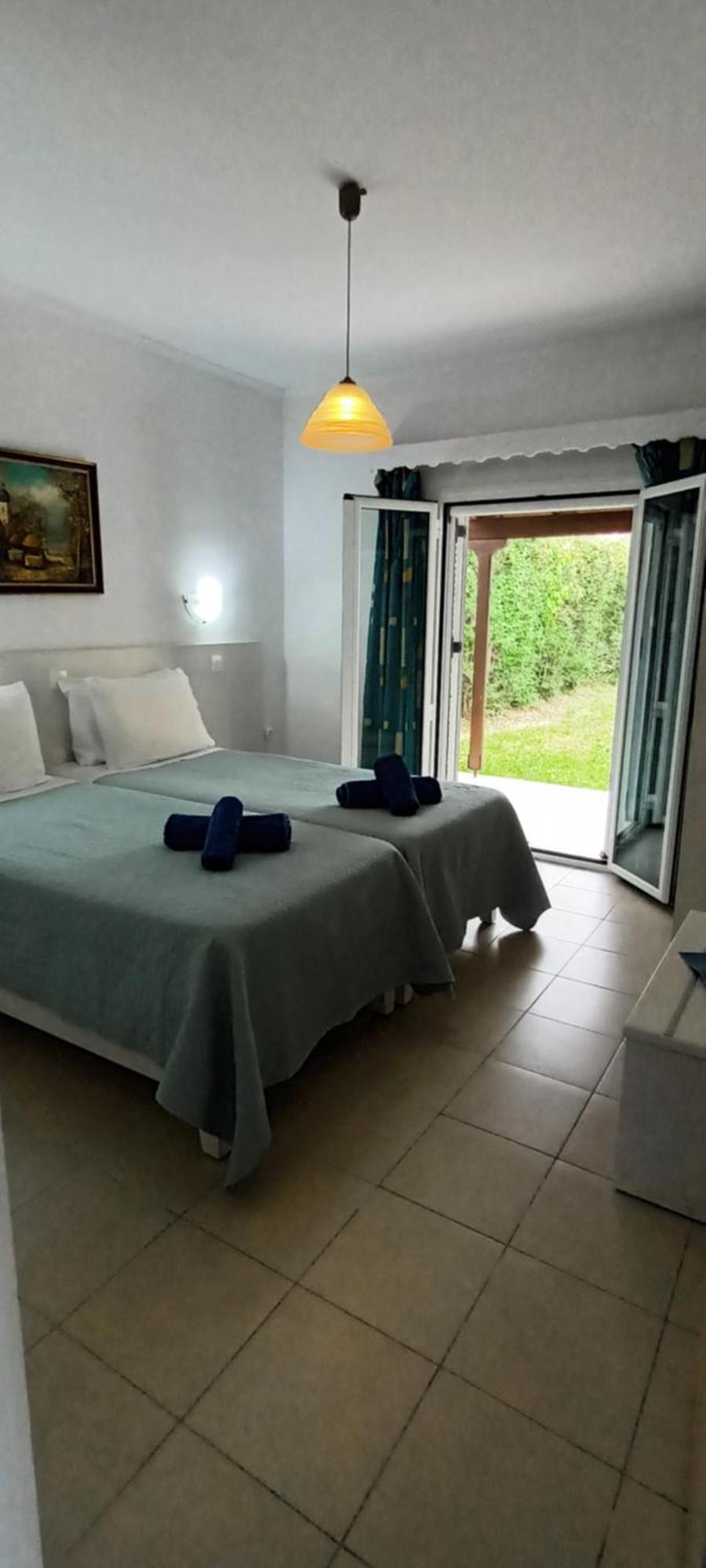 Dimitra Apartments G Гувия Екстериор снимка
