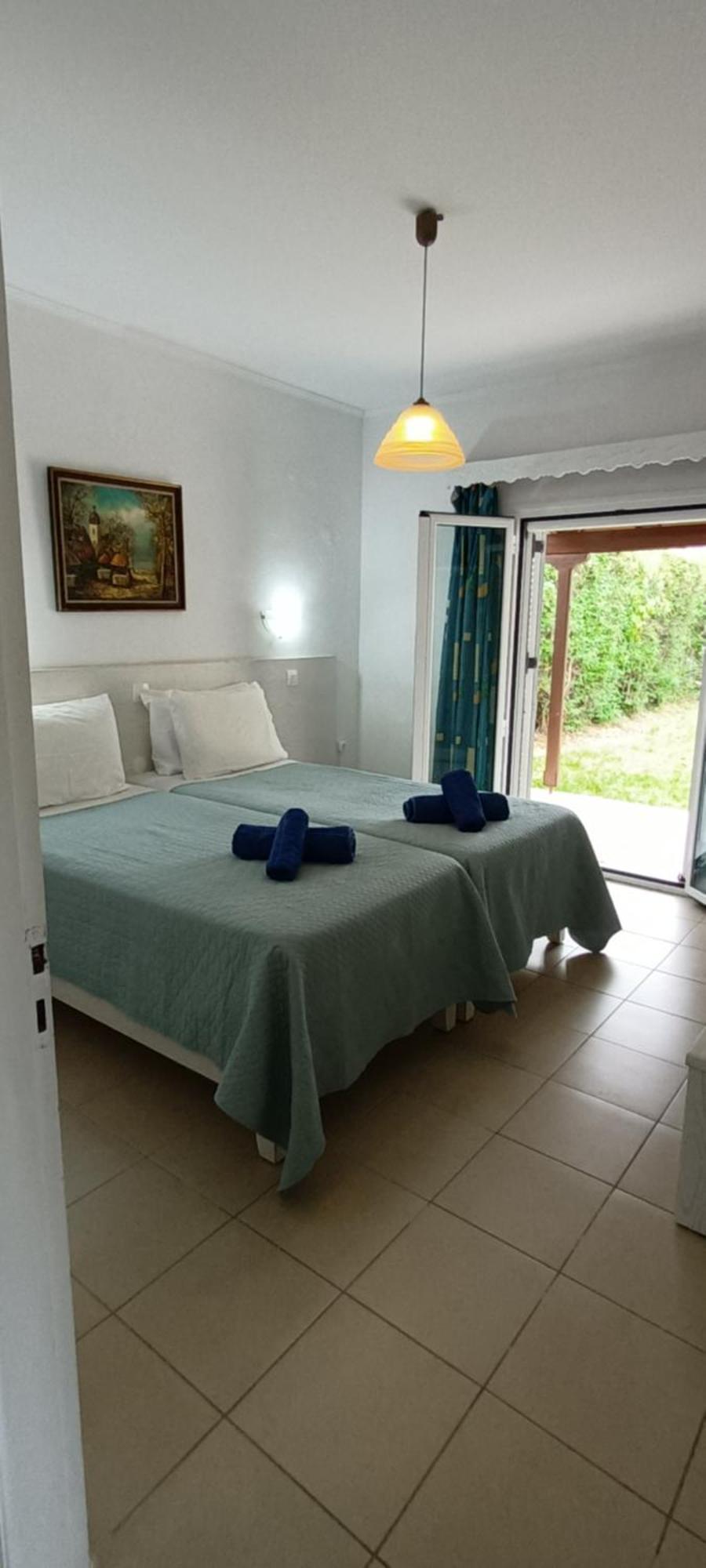 Dimitra Apartments G Гувия Екстериор снимка