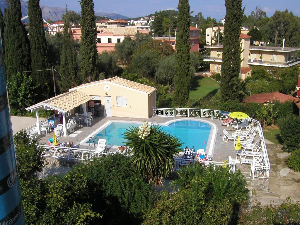 Dimitra Apartments G Гувия Екстериор снимка