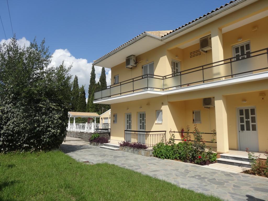 Dimitra Apartments G Гувия Екстериор снимка